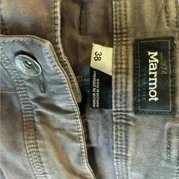 Marmot Men’s Gray Hiking Pants Size 38 XXL. Style #H43120 . Suede detail. - Picture 5 of 8
